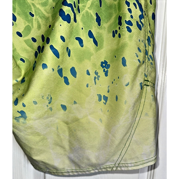 Pelagic Board Shorts Size 40 Mahi Print Sharkskin High Performance Fishing Beach - Picture 14 of 14